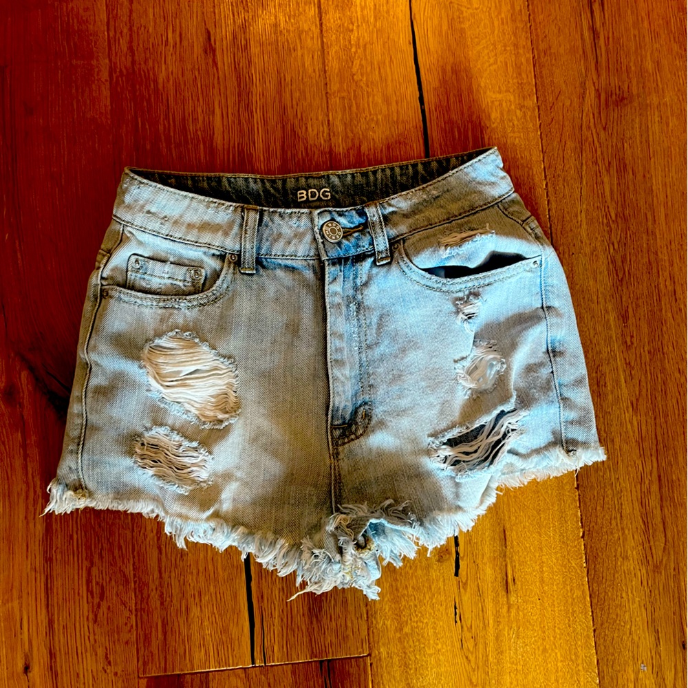 Urban Outfitters Jean shorts sz27